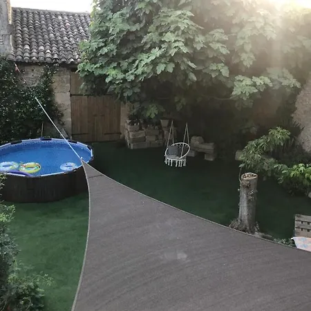 בית נופש Maison De Famille - Chez Eugene