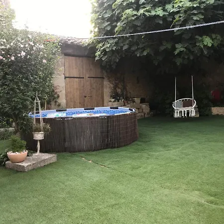 בית נופש Maison De Famille - Chez Eugene Codognan